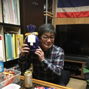 �{���̎���ɍՂ�グ��ꂽ�җ���}��RUG���̂܂Ƃ���TNTS�i��N�ސE�j�҂ƂȂ����X���B�F����L�O�i�𑡂���...