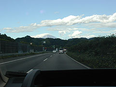 �ق�܂�A�x�m�R��I