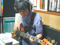 30���N�̒��߂�����œo�ꂵ���~�X�^�[�E�x�[�X�}���A���̓����̃v���C�I