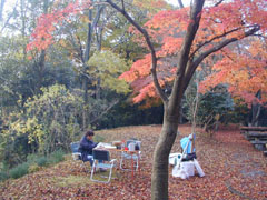 �g�t�̑O�ɐ݉c���ꂽ���Ɠ�̎d���݂�����R��...