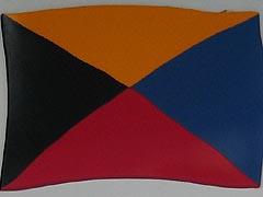 ����^���̓��Ɍf�g�����H�@���{���P�[�^�C�̑Ҏ�ɂ����Ƃ��`������y��...