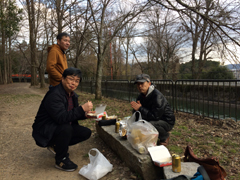 ����̒��A�`�������ŉԌ�������RUG�̖ʁX...