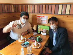 ���̃R���_�R�[�q�[�Ń~�j�V���m���[����H����X���ƎR��...