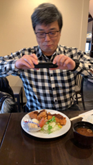 �L�b�`���ۂ��Ƃ̃`�L���J�c���B�e����X��...