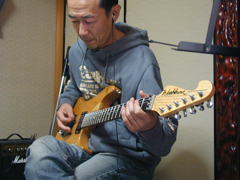 �Ō�̒ǂ����݂Ƃ΂���Ɍ��������t���I���鋴�{...