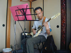 �����̋�J�����������Ȃ��s�����t���������鋴�{...