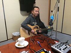 �V�����I�x�[�V�����̃M�^�[�ŐV�Ȕ��\�̏����ɗ]�O���Ȃ����{...