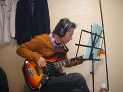 �����ȃx�[�X�v���C����������B�قƂ�ǃm�[�~�X�Ř^�����I����...