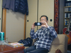 ����I�ډ�̕��i���ʐ^�Ɏ��߂鋴�{...