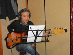 ���ɕ��������x�[�V�X�g�A���I