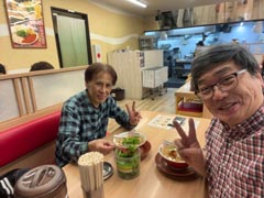 ���[�������j�ɏo�������X���ƎR��...